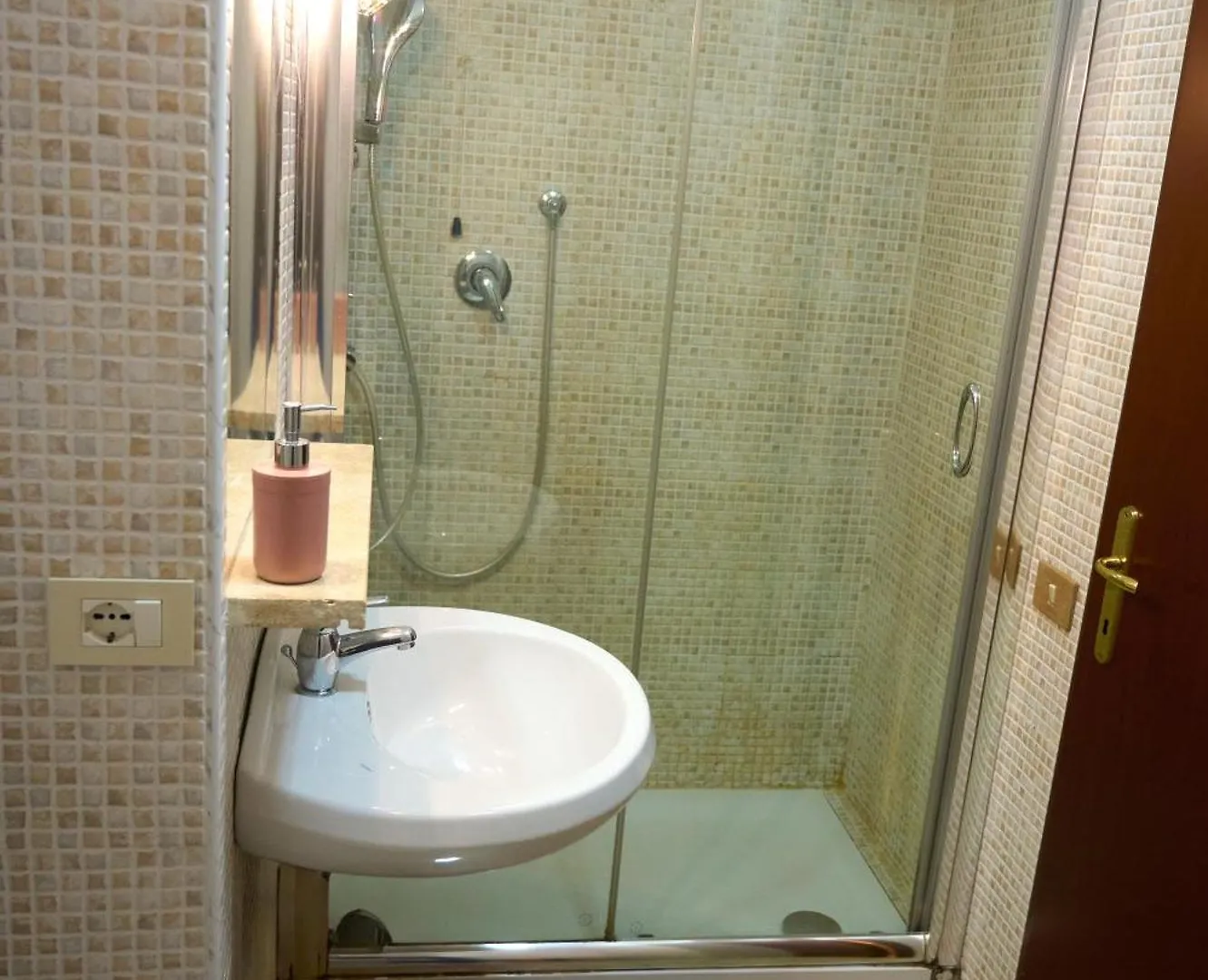 Nocleg ze śniadaniem On The Rainbow B&B Rzym