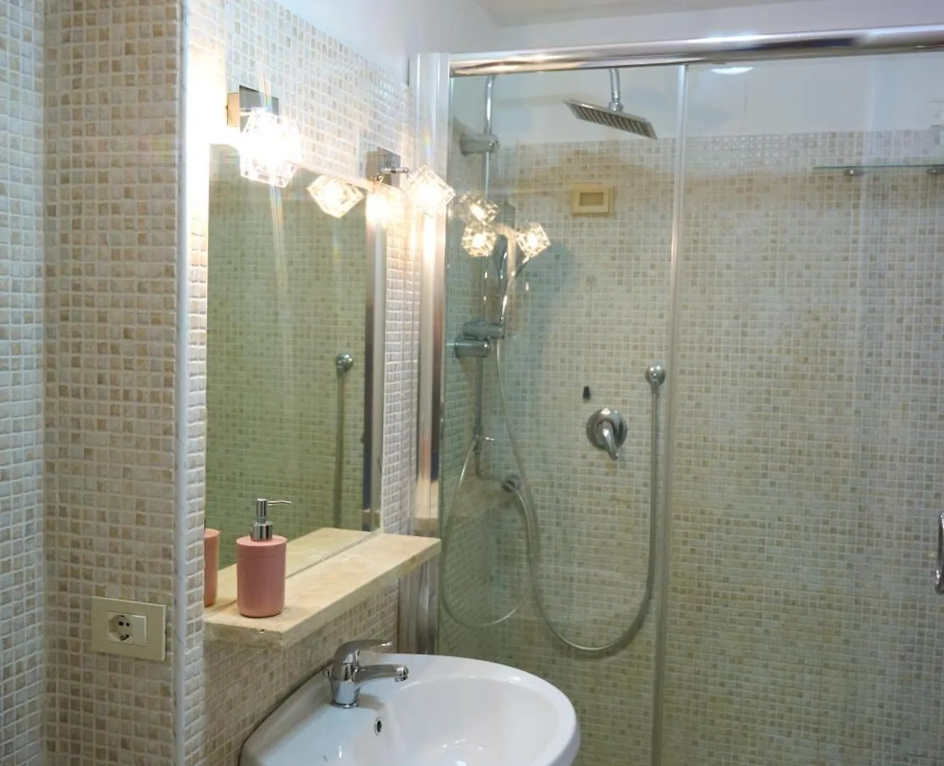 On The Rainbow B&B Ρώμη