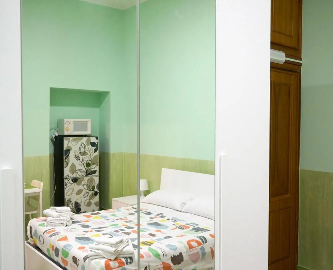 On The Rainbow B&B Ρώμη 2*,  Ιταλία