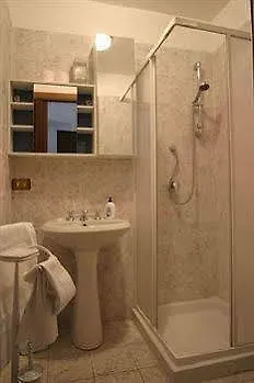 On The Rainbow B&B Ρώμη Ιταλία
